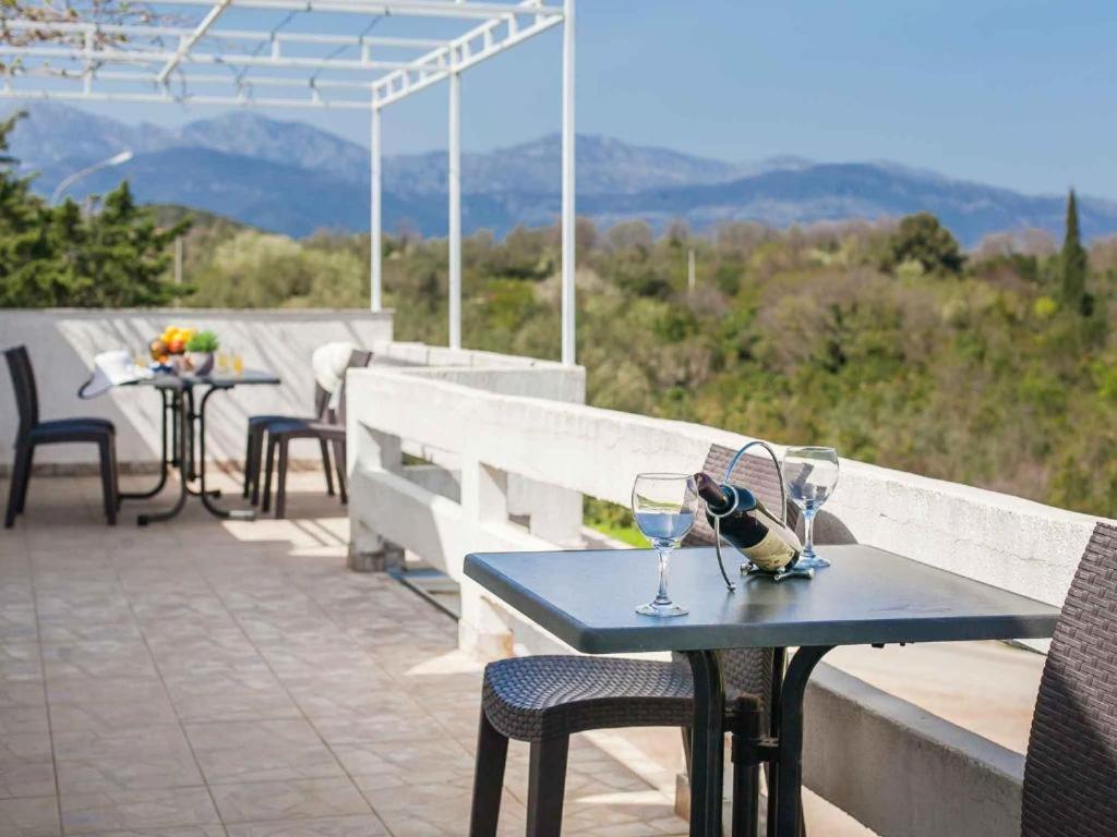 Maki Apartments - Plavi Horizonti Beach Tivat Eksteriør bilde